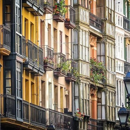 Cultura Y Gastronomia En El Casco Viejo Apartment Билбао Екстериор снимка