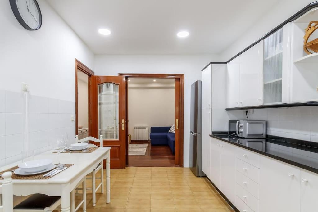 Cultura Y Gastronomia En El Casco Viejo Apartment Билбао Екстериор снимка