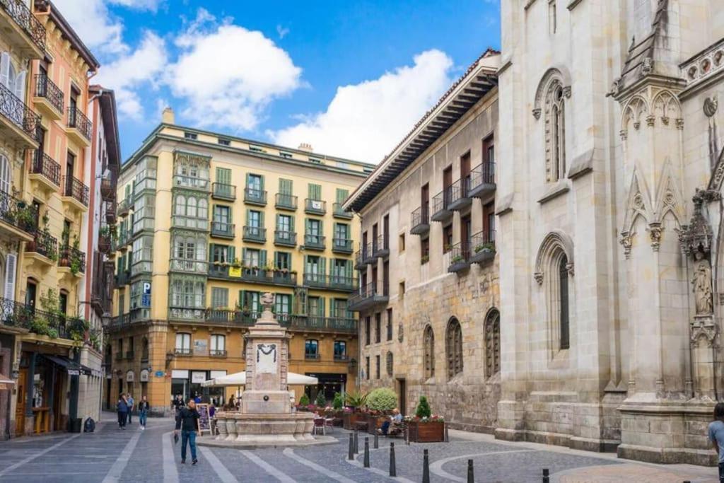Cultura Y Gastronomia En El Casco Viejo Apartment Билбао Екстериор снимка